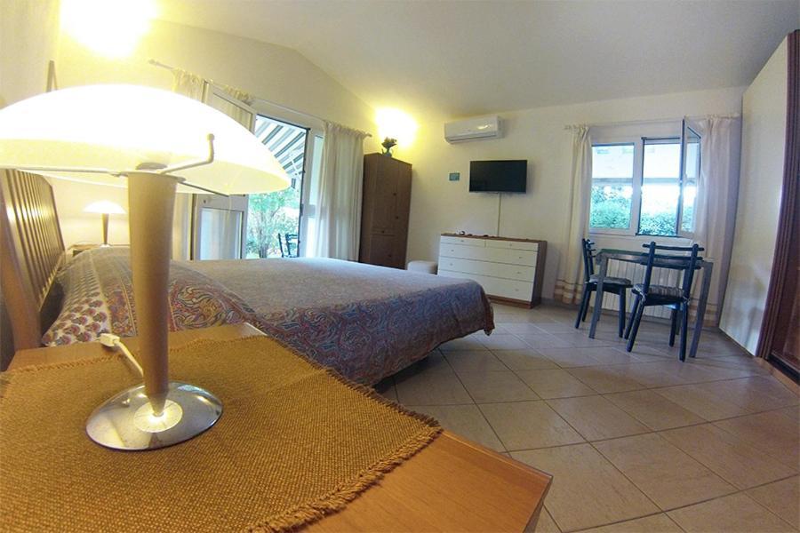 Apartamento casaisoladelba Lacona Exterior foto